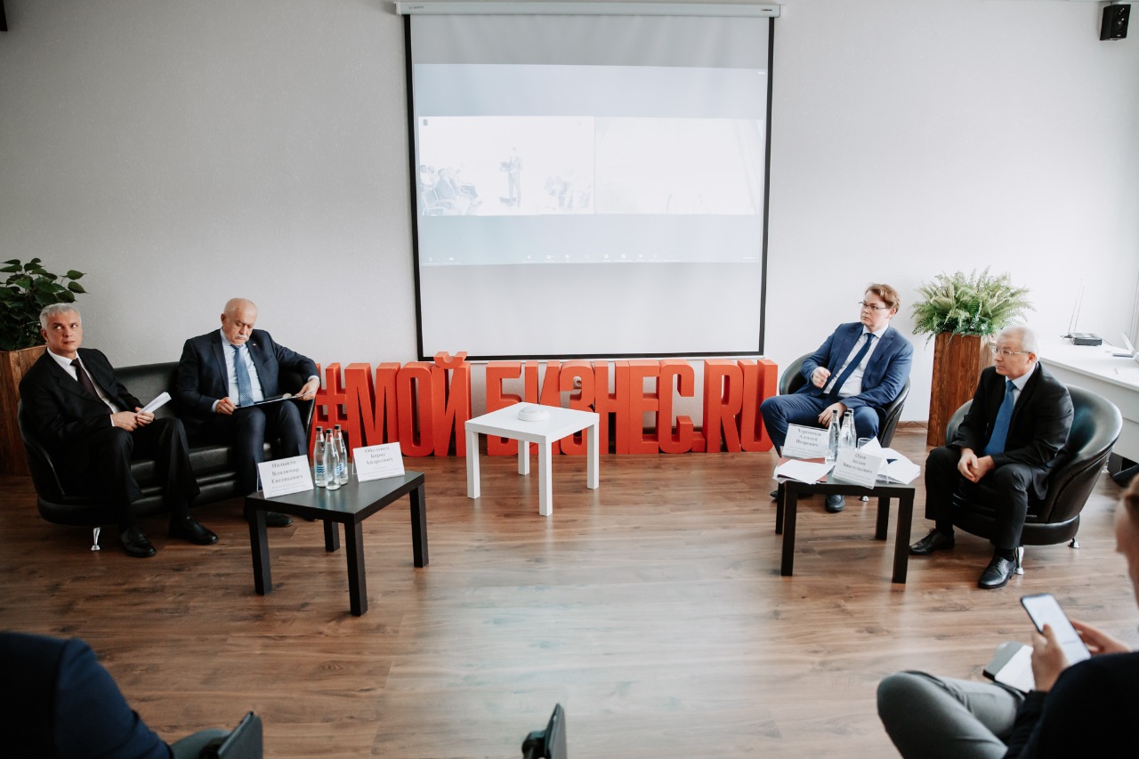 В Карачаево-Черкесии прошло окружное совещание СКФО по вопросу реализации в субъектах РФ реформы контрольной (надзорной) деятельности.